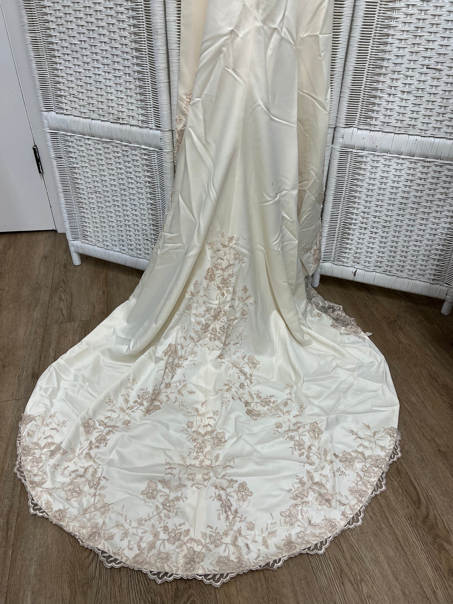 Eden Bridal Wedding Dress, Size 0