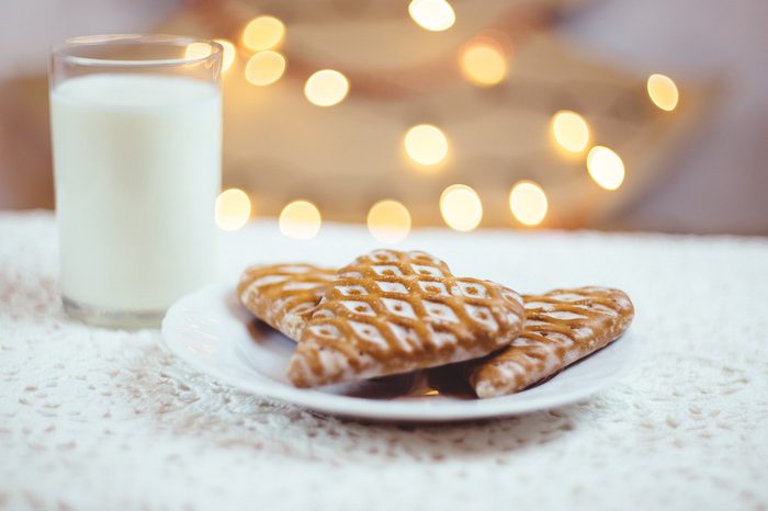 Sweater Cookie Cutter (4")