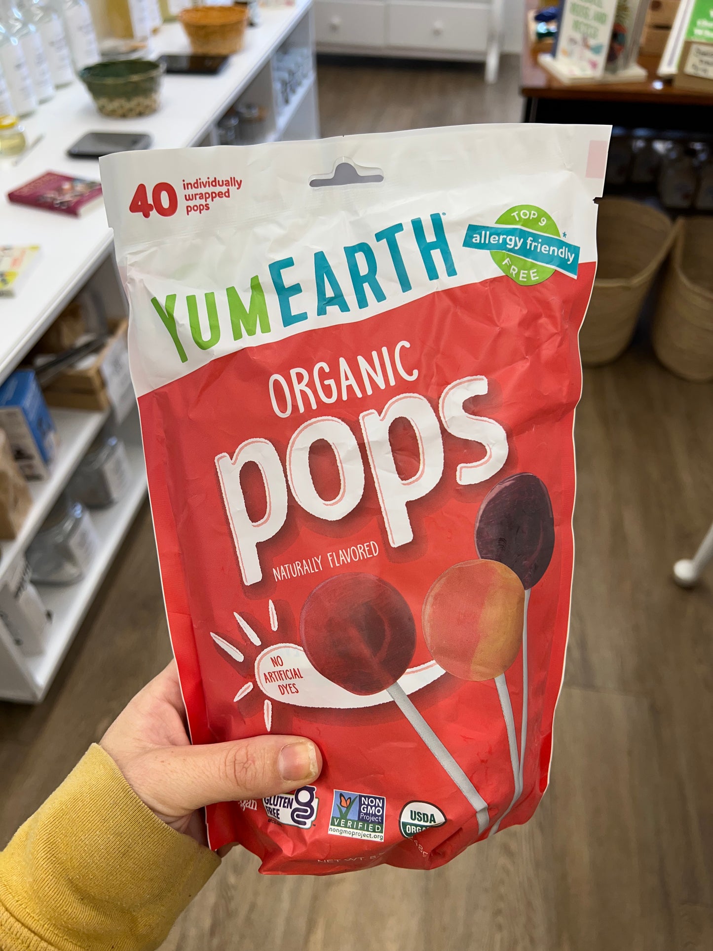 Yum Earth 40pk Lollipops